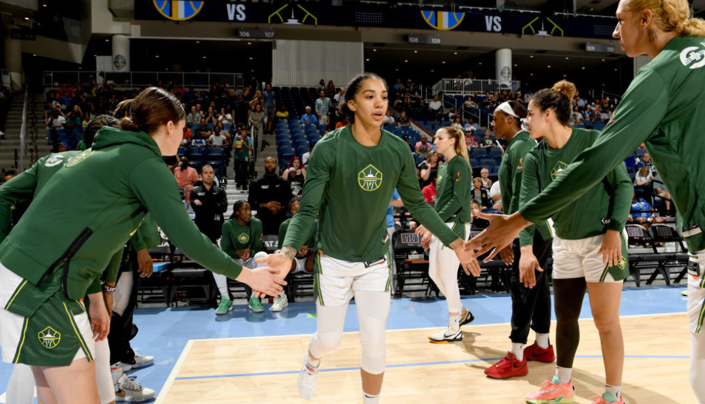 Seattle Storm: Snap 10-game skid vs. Chicago Sky