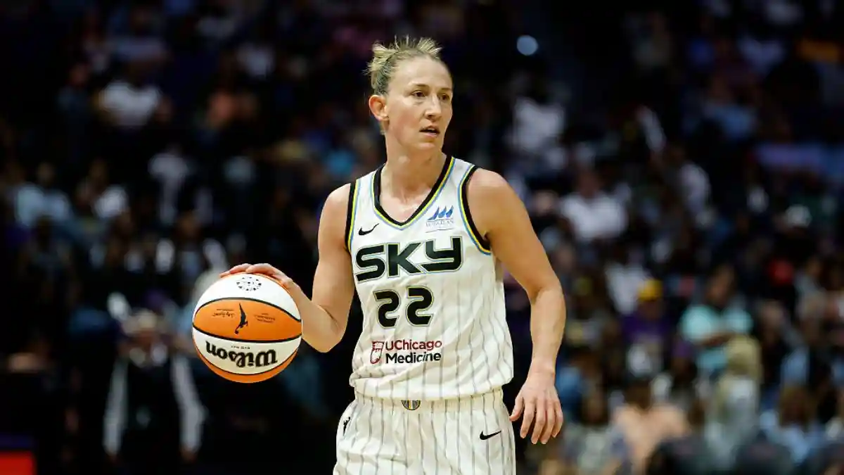 Courtney Vandersloot Chicago Sky 2025 WNBA