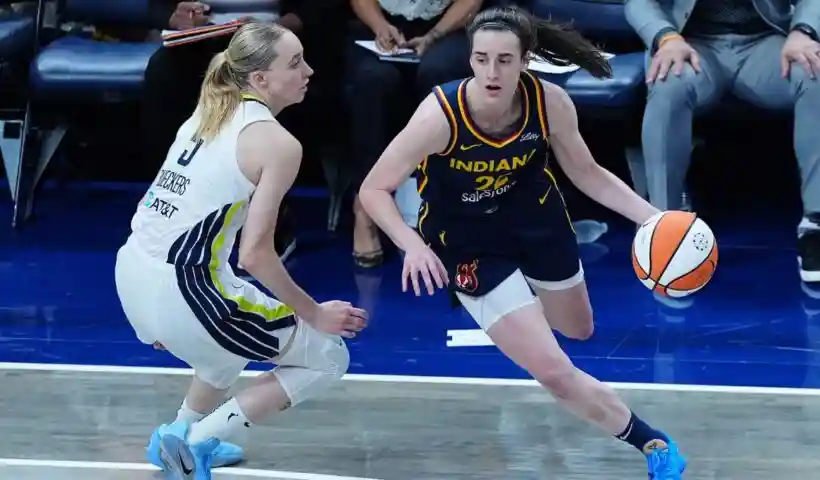 Paige Bueckers Caitlin Clark WNBA 2025