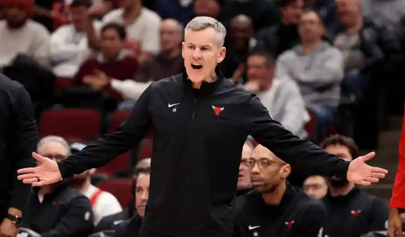 Chicago Bulls head coach Billy Donovan
