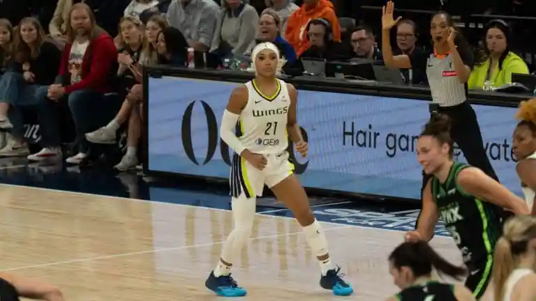 Dijonai Carrington Dallas Wings Minnesota Lynx WNBA