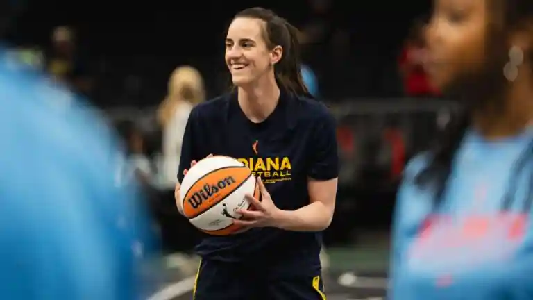 Caitlin Clark, Indiana Fever