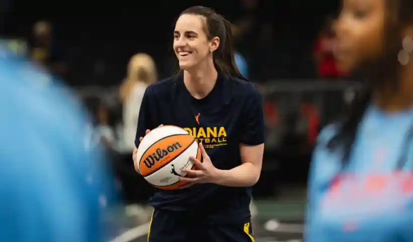 Caitlin Clark, Indiana Fever