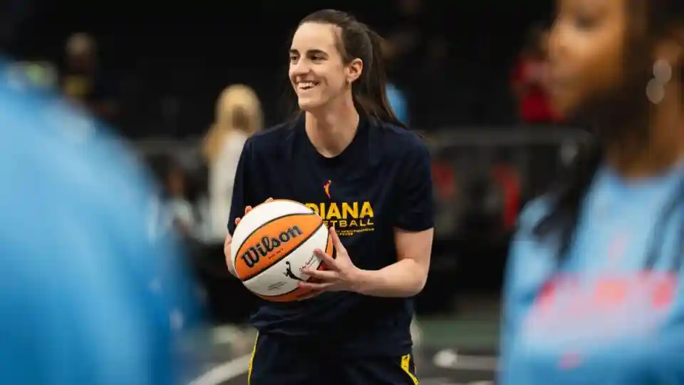 Caitlin Clark, Indiana Fever