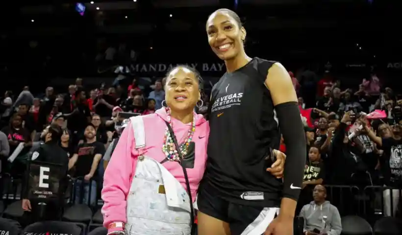 Dawn Staley A'ja Wilson