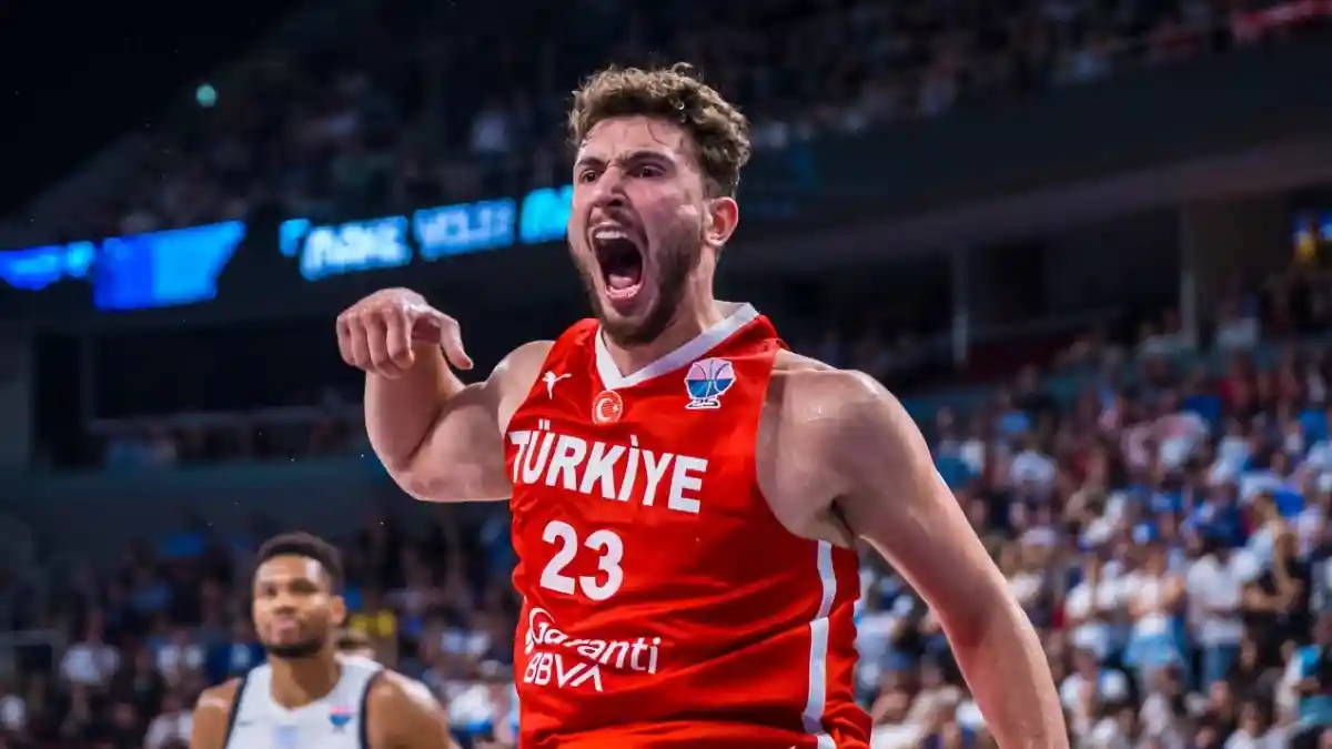 Türkiye Routs Greece, Reaches First EuroBasket Final Since 2001