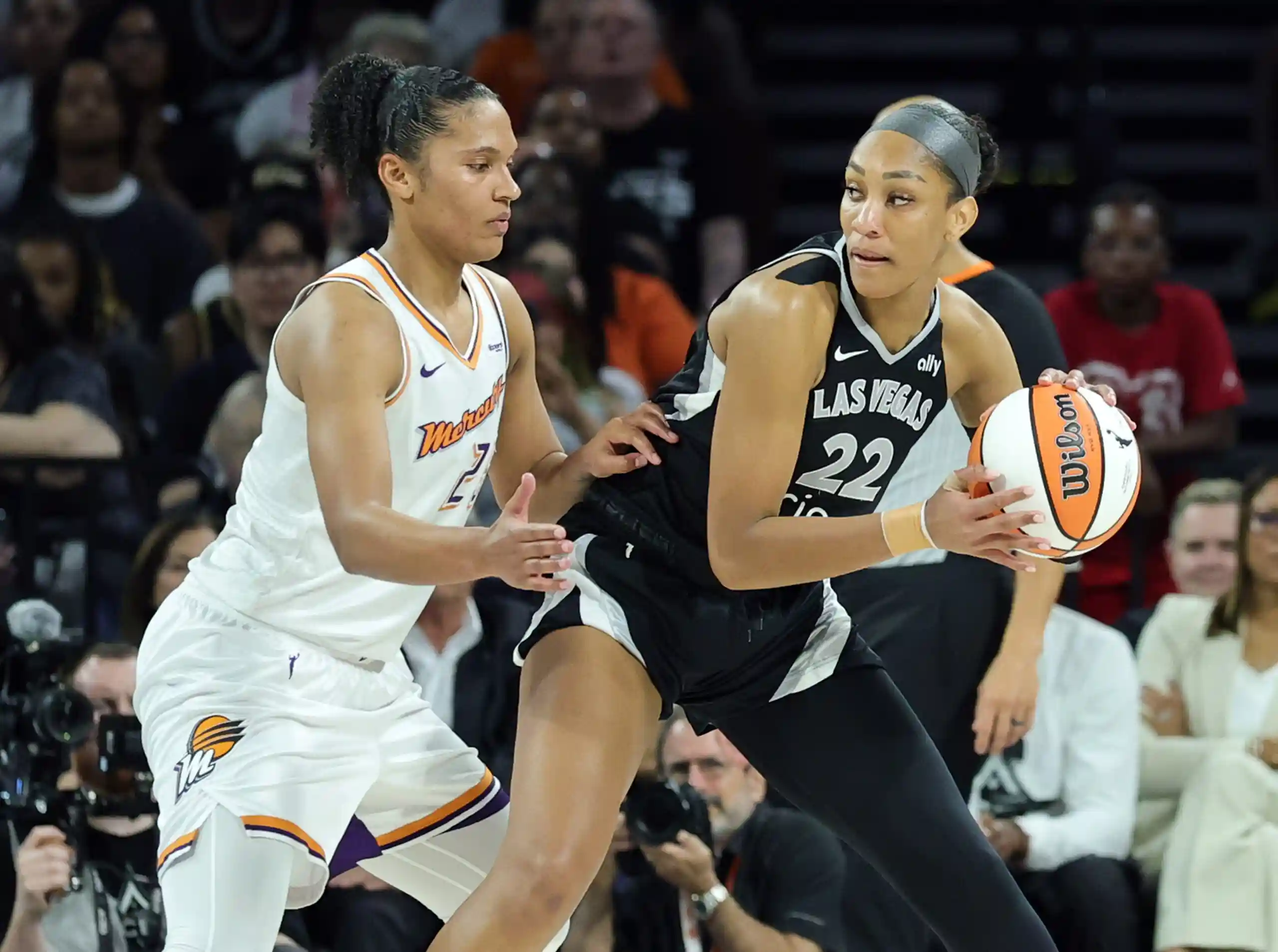 A'ja Wilson, Alyssa Thomas, 2025 WNBA Finals, Phoenix Mercury vs Las Vegas Aces