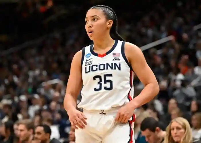 Azzi Fudd UConn