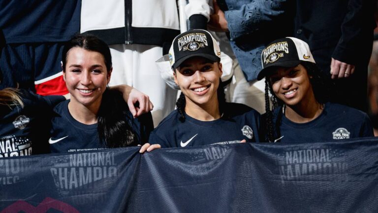 UConn, NCAAW