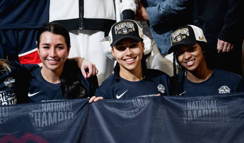 UConn, NCAAW