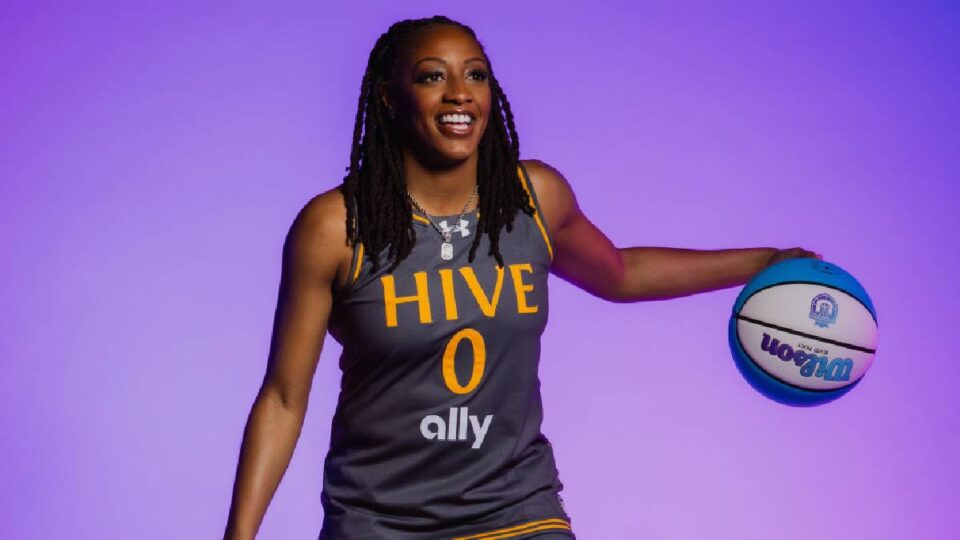 Unrivaled Hive BC Kelsey Mitchell