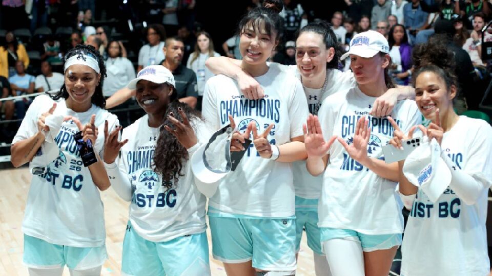 Familiar Heroines Rise As Mist BC Clears Path to Unrivaled Championship