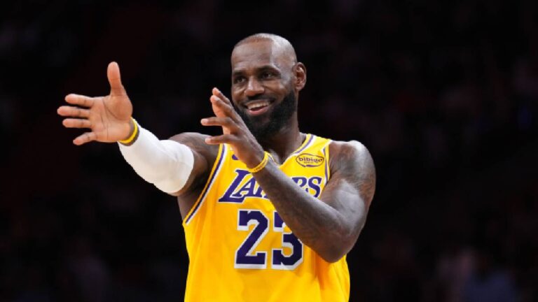 Los Angeles Lakers LeBron James NBA