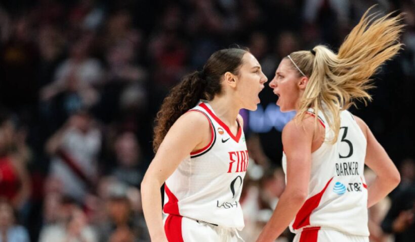 Portland Fire, WNBA. Carla Leite, Sarah Ashlee Barker.