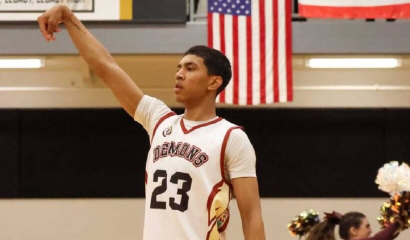 Prep Hoops Battle at the Lakes; Khaliq Austin