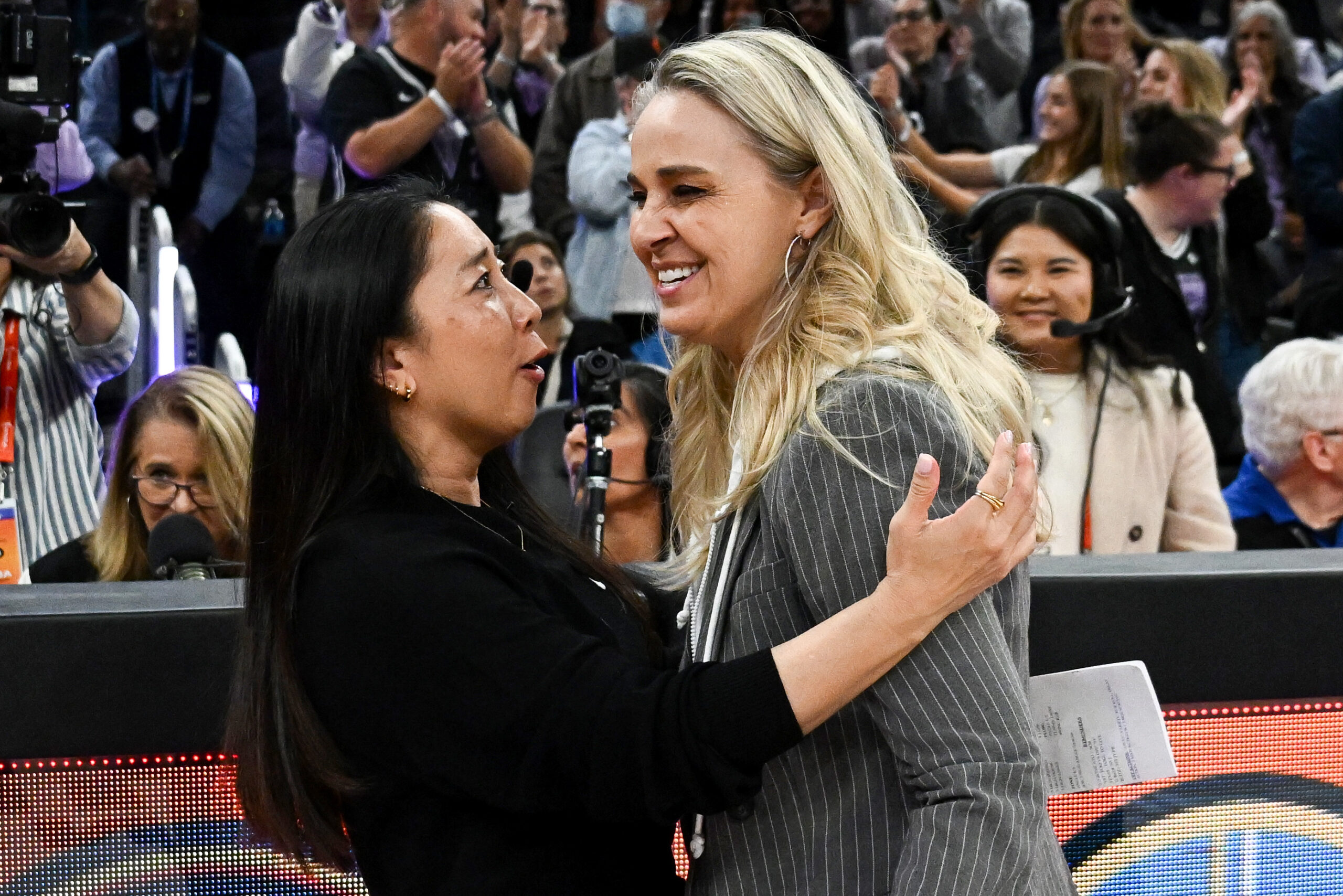 Las Vegas Aces, Golden State Valkyries. Becky Hammon and Natalie Nakase