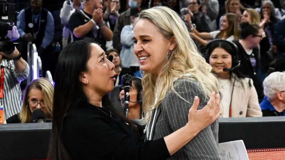 Las Vegas Aces, Golden State Valkyries. Becky Hammon and Natalie Nakase