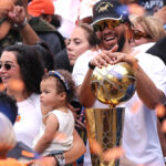 March Madness! 5 Amazing Moments From the Knicks' Parade