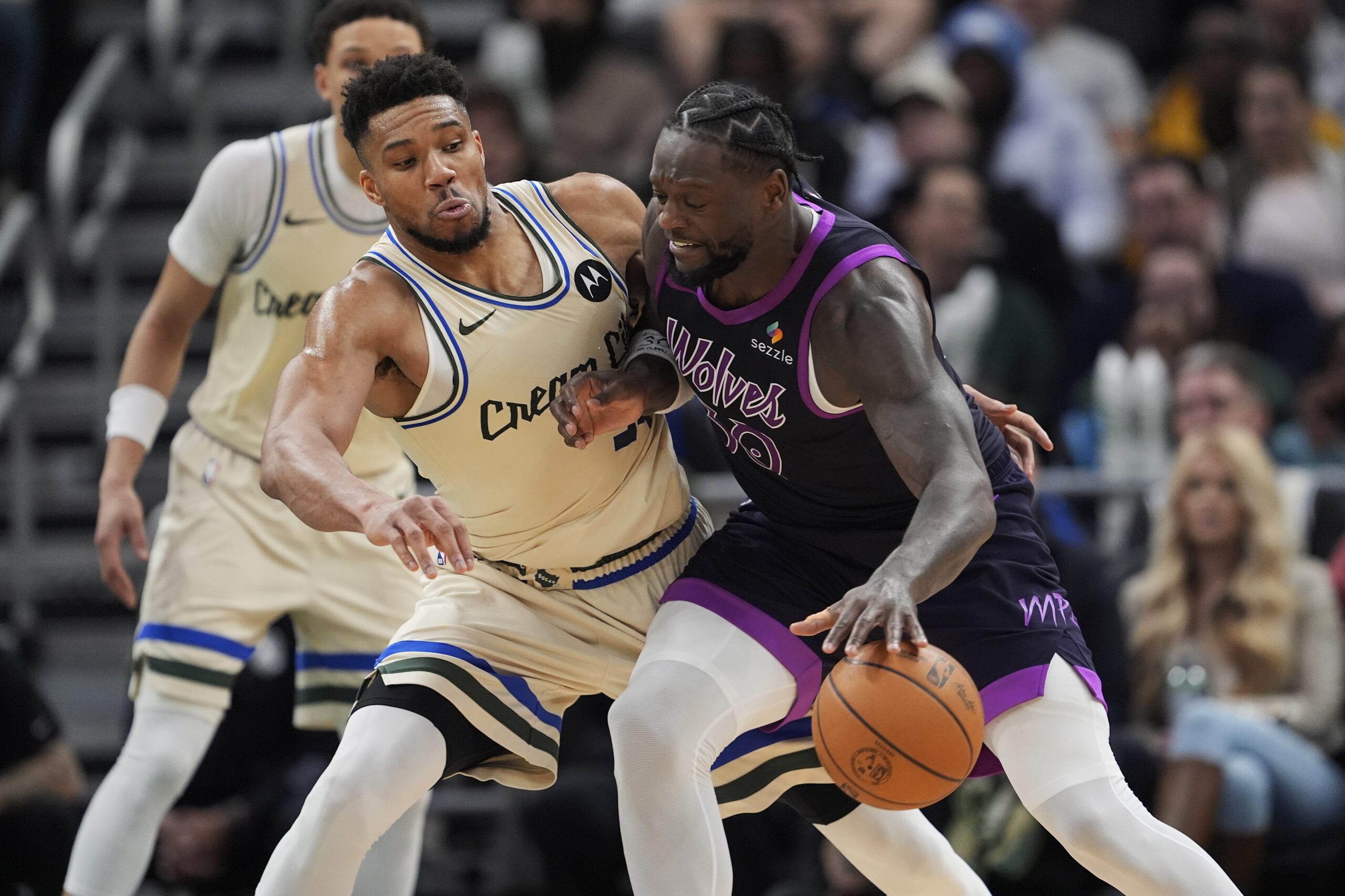 Giannis Antetokounmpo Julius Randle. NBA offseason trades.
