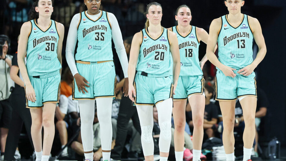 New York Liberty Breanna Stewart Jonquel Jones Sabrina Ionescu Pauline Astier Leonie Fiebich