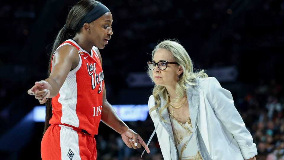 Jackie Young Becky Hammon Las Vegas Aces