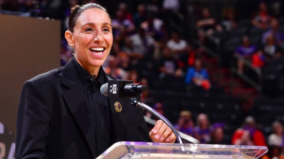 Diana Taurasi's No. 3 Goes Into the Rafters for Phoenix Mercury