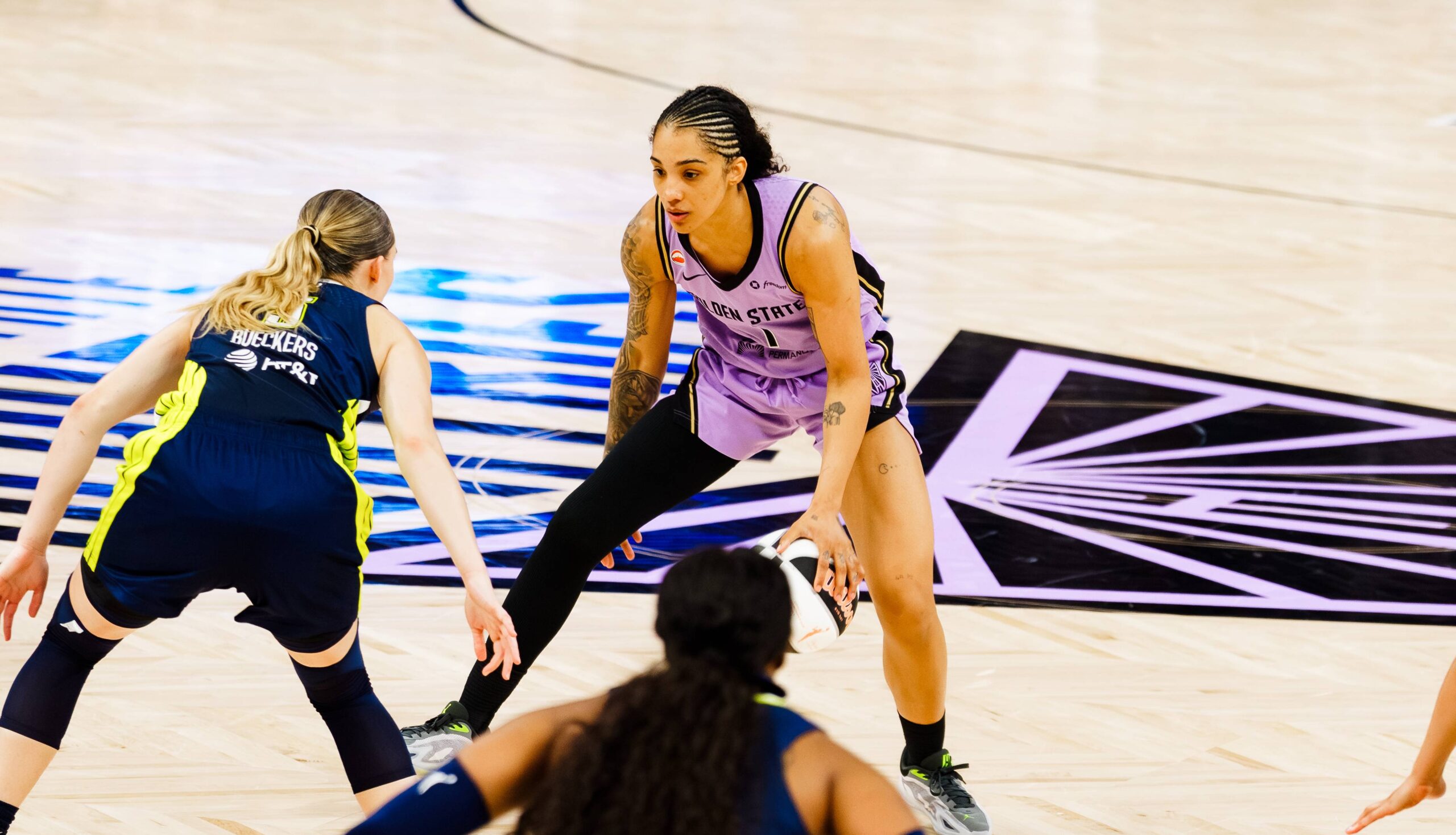 Gabby Williams Paige Bueckers Golden State Valkyries Dallas Wings WNBA